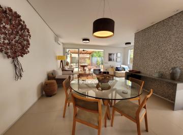 Imagem do Imóvel · Casa em Condomínio residencial para Locação Anual, com 4 suítes, Lavabo, área Gourmet com churras...