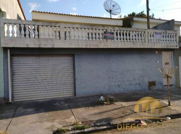 Casa · 300m² · 3 Quartos · 2 Vagas · Casa à venda em Terra Preta com pomar de árvores frutíferas