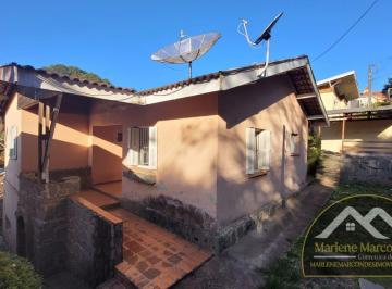Casa · 80m² · 4 Quartos · Casa de Vila em J Jaguaribe  -  Campos do Jordão