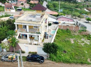 Casa de 12 quartos, Gravatá · Casa solta à venda em Gravatá/PE, próximo ao centro da cidade!