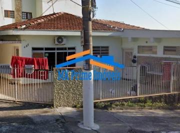 Casa · 157m² · 2 Quartos · 3 Vagas · Excelente Casa Térrea de esquina com 217,50m² e 2 dormitórios - Bela Vista.