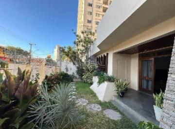 Casa · 230m² · 4 Quartos · 5 Vagas · Casa em Centro - Campos dos Goytacazes, RJ
