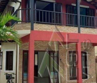 Imagem do Imóvel · Ubatuba, Centro, - Casa com 04 suítes e área de lazer.