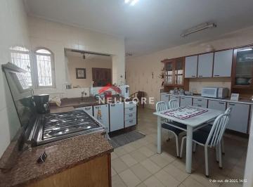 Casa · 250m² · 5 Quartos · 2 Vagas · Casa em  Rua São Félix do Piauí - Vila Carmosina - São Paulo/SP