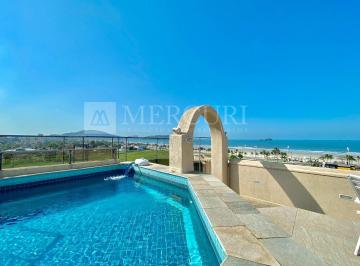 f8a0724b3b1cd413e1cc7dc2ac55a9219c7a221e · Cobertura no Guarujá, Enseada, 3 Quartos, Sendo 1 Suíte e Sacada com Vista Mar - Mercuri Imóveis -