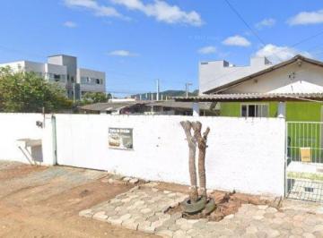 Casa · 460m² · 3 Quartos · 5 Vagas · Conheça nossas opções de casas em Camboriú para comprar.