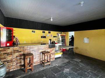 Comercial · 250m² · 4 Vagas · Salão comercial em Terra Preta com casa nos fundos à venda