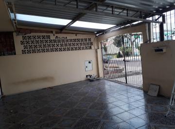 Casa de 3 quartos, Curitiba · Sobrado bem localizado em rua comercial no Jardim das Americas