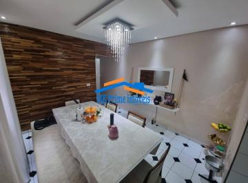 Casa · 252m² · 3 Quartos · 2 Vagas · Excelente Sobrado 3 Dormitórios, 2 vagas e Edícula - Jardim das Flores.