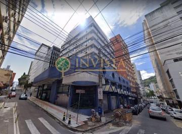 e2af836d1ed1073453a15a2e38ad80352c3e2f9d · Sala Comercial de 49 m² com 1 vaga à venda no Centro de Florianópolis/SC.