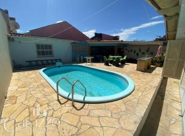 Apartamento · 136m² · 4 Quartos · 1 Vaga · CASA COM PISCINA EM TRAMANDAÍ