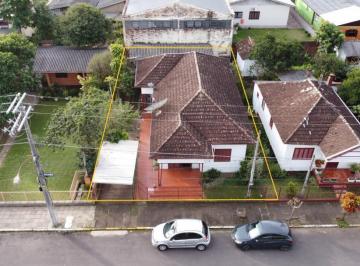 Casa · 3 Quartos · 1 Vaga · 
                                Casa com 03 dormitórios no Centro em Igrejinha
                    