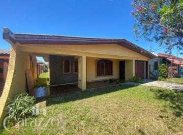 Apartamento · 2 Quartos · 1 Vaga · CASA EM ÓTIMA LOCALIZAÇÃO EM TRAMANDAÍ