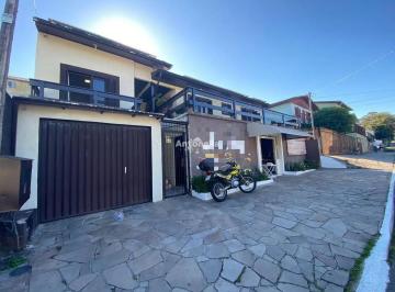 Casa · 216m² · 3 Quartos · 2 Vagas · Casa à venda na Rio Branco!
