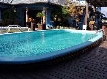 Apartamento · 270m² · 4 Quartos · 2 Vagas · CASA COM PISCINA NO CENTRO DE IMBÉ