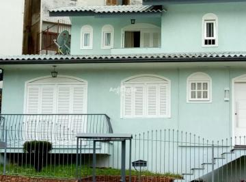 Casa · 260m² · 3 Quartos · Casa à venda no bairro Rio Branco