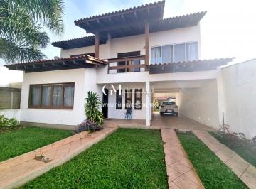 Casa · 255m² · 4 Quartos · 2 Vagas · Casa no Centro de Torres perto da Lagoa do Violão