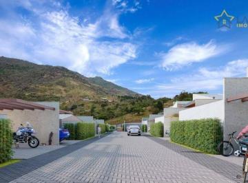 59bf7bb905dba99877ef917725ec48a021ee434f · Casas à Venda no Residencial Vila Da Montanha em Atibaia