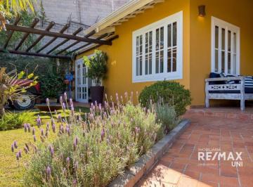 Casa · 268m² · 3 Quartos · 4 Vagas · CASA - CONDOMÍNIO ALPES DE VINHEDO