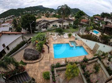 dd89b82a15bafcbdbf8b3aaaa5c92361989426b8 · Casa com 4 dormitórios à venda, 437 m² por R$ 2.350.000,00 - Itaipu - Niterói/RJ