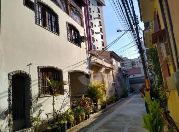0127297436bb9da03ffa6c2fa725f70372f46a08 · Casa de Vila à venda em Icaraí!