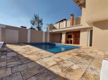 Casa de 3 quartos, Atibaia · Casa com Piscina no Jardim Nirvana, Atibaia | 3 Dormitórios e 307 m² de Terreno