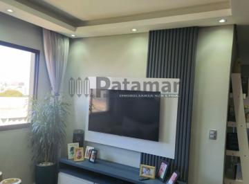 Apartamento · 50m² · 2 Quartos · 1 Vaga · Apartamento com 2 Quartos e 1 banheiro à Venda, 50 m² por R$ 370.000