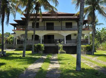 Casa Venda de 6 quartos · Mansão na natureza na Região dos Lagos
