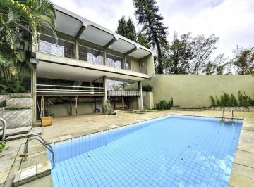 Casa · 900m² · 5 Quartos · 8 Vagas · Casa 5 Suites 8 Vagas em Rua Fechada no Morumbi!!!!