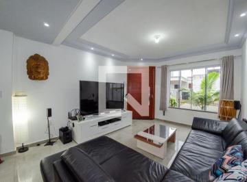 Casa · 180m² · 3 Quartos · 2 Vagas · Casa para Aluguel - São João do Rio Vermelho, 3 Quartos, 180 m² - Florianópolis