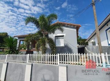 Casa · 140m² · 3 Quartos · 3 Vagas · Casa à venda no Centro de Vinhedo