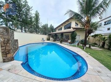Casa · 452m² · 4 Quartos · 7 Vagas · Linda e Moderna Casa apenas Uma Quadra da Praia Enseada