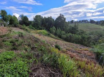 Terreno · 75m² · Lote em condomínio em Cond. Portal do Capivari - Campos do Jordão - Alto do Capivari - Campos do Jo