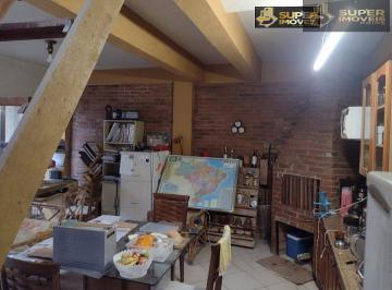 Casa · 200m² · 4 Quartos · 1 Vaga · Casa Padrão para Venda em Centro Pelotas-RS - 2404