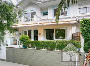 Casa · 220m² · 3 Quartos · 4 Vagas · Casa à venda em Jurerê – Conforto, sofisticação e localização privilegiada!