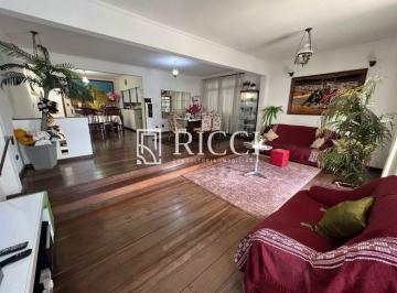 Foto · CASA SOBREPOSTA ALTA