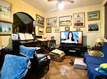 Casa · 347m² · 4 Quartos · 4 Vagas · Sobrado à venda no Macuco em Santos.