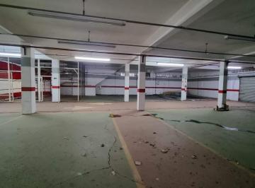 Comercial · 1300m² · Galpão à venda no Macuco em Santos.