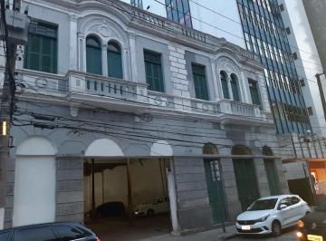 Comercial · 1700m² · 70 Vagas · Galpão à venda no Centro em Santos.