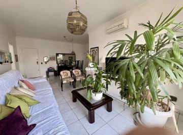 Apartamento · 137m² · 2 Quartos · 1 Vaga · Apartamento à venda no Ponta da Praia em Santos.