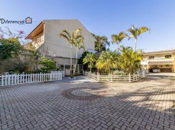 9230543ca2ec44763b30fbcf2d1672368d2ca1d3 · Casa para desfrutar da natureza, no melhor do Bairro Portão!!!