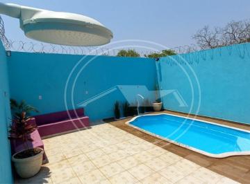 Casa · 120m² · 3 Quartos · 3 Vagas · Casa com piscina aquecida