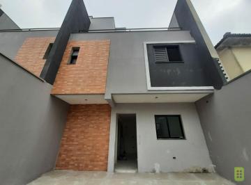 Casa · 80m² · 2 Quartos · 2 Vagas · More perto de tudo que você precisa!
