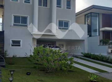 Foto 01 · Lindo sobrado condomínio no Aruã Brisas com 4 Suítes