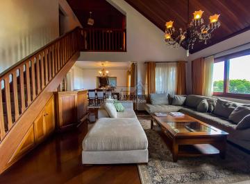 Apartamento · 310m² · 5 Quartos · 2 Vagas · Apartamento à venda em Campos do Jordão - Com 05 dormitórios