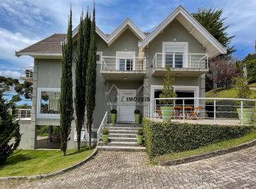 Casa · 500m² · 7 Quartos · 2 Vagas · Casa à venda em Campos do Jordão – Com 7 suítes e vista panorâmica