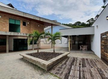 Casa · 460m² · 5 Quartos · 5 Vagas · Lindo sobrado com 05 suítes, 01 lavabo, 08 banheiros, 05 vagas de garagem. 460 m².