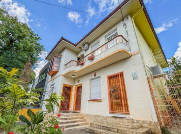 Casa · 273m² · 6 Quartos · 3 Vagas · Comercial no bairro Menino Deus