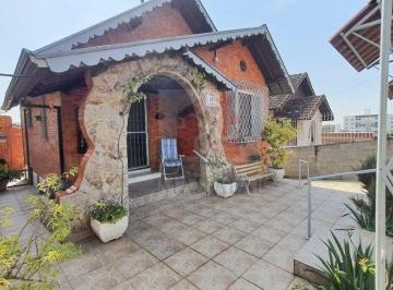 Casa · 300m² · 3 Quartos · 4 Vagas · Casa à venda no Morro São Caetano em Porto Alegre