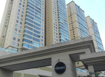 Apartamento de 3 quartos, Salvador · Espetacular apartamento ELEGANCE GARIBALDI 3/4 suíte varanda andar alto V.Mar